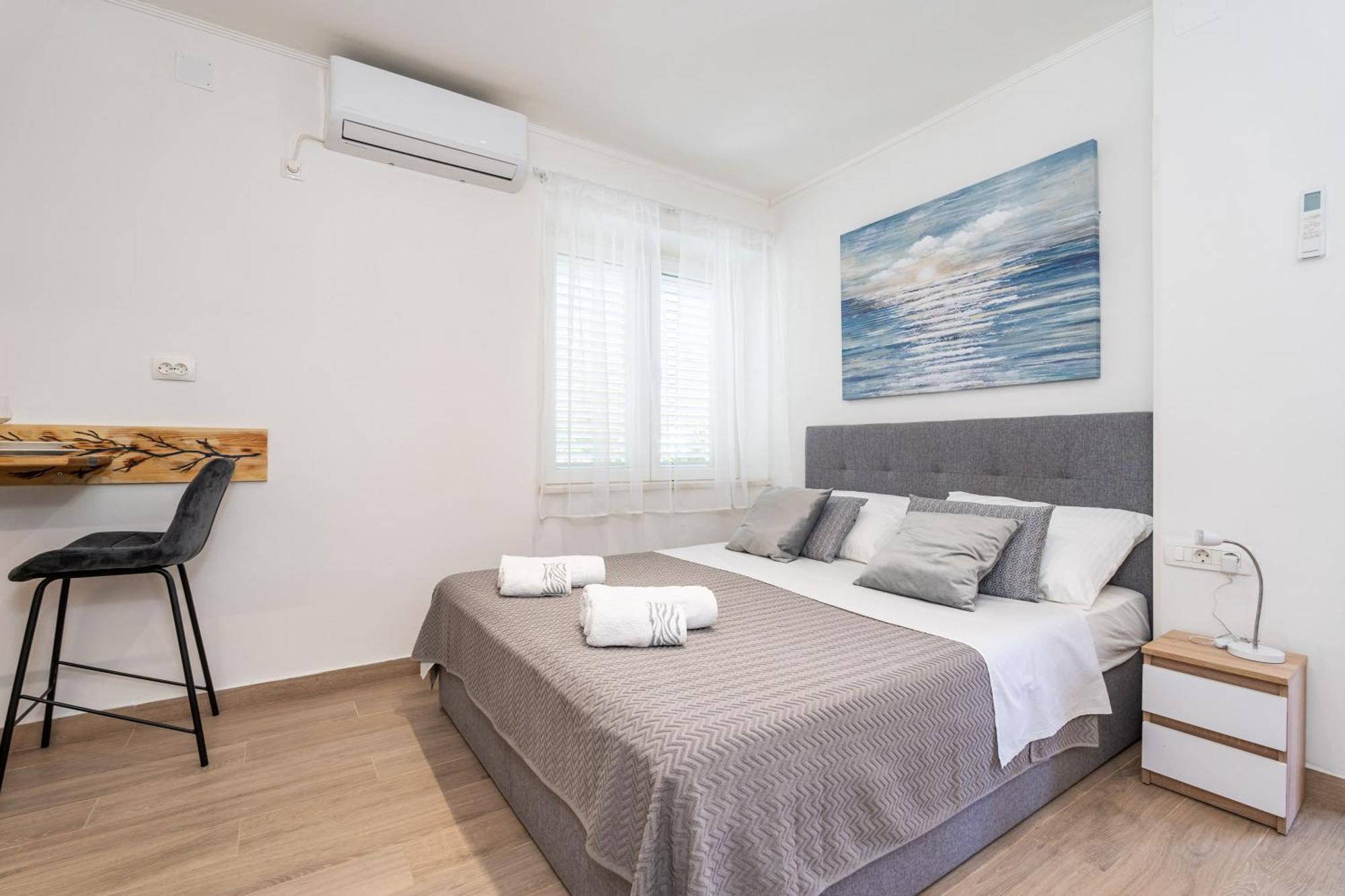 Anmarie With Free Parking Apartment Дубровник Екстериор снимка